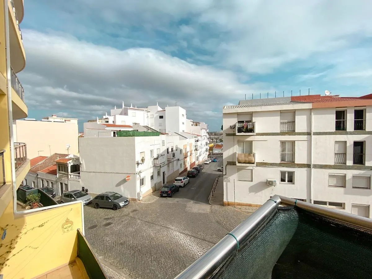 Casa Bruna - No Centro Da Cidade De Lagos Com Piscina, Ar Condicionado E Estacionamento